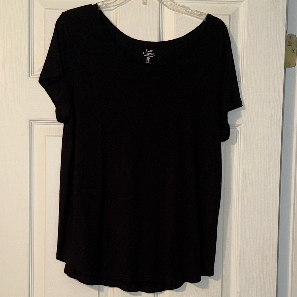 GAP Black Short Sleeve Tee